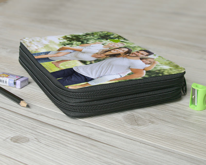 Trousse avec fournitures Photo