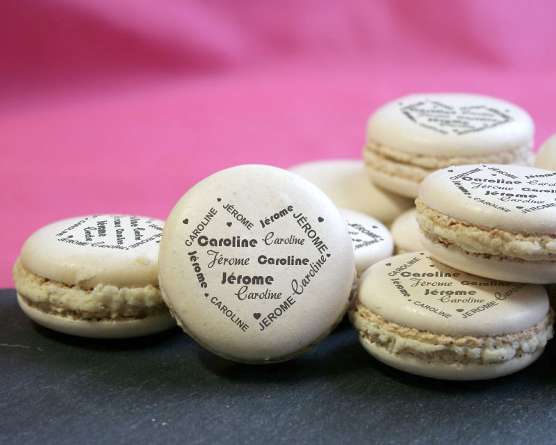 Macarons coeur prénoms Couple