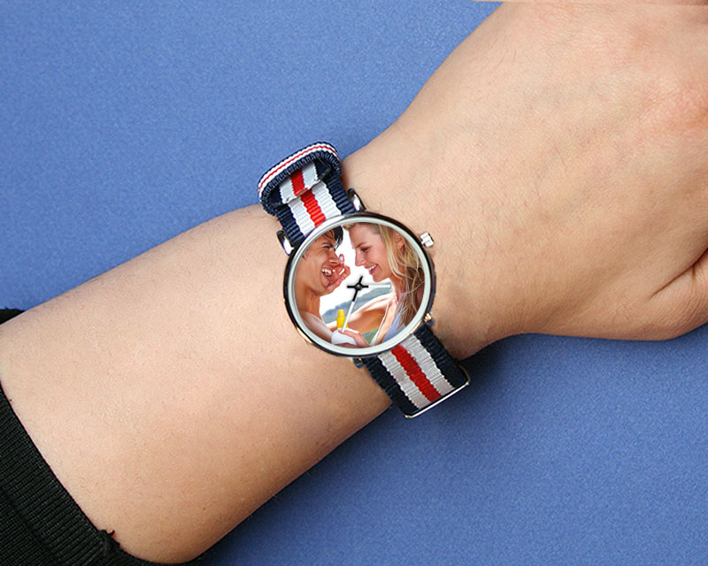 Montre bleu blanc rouge Photo