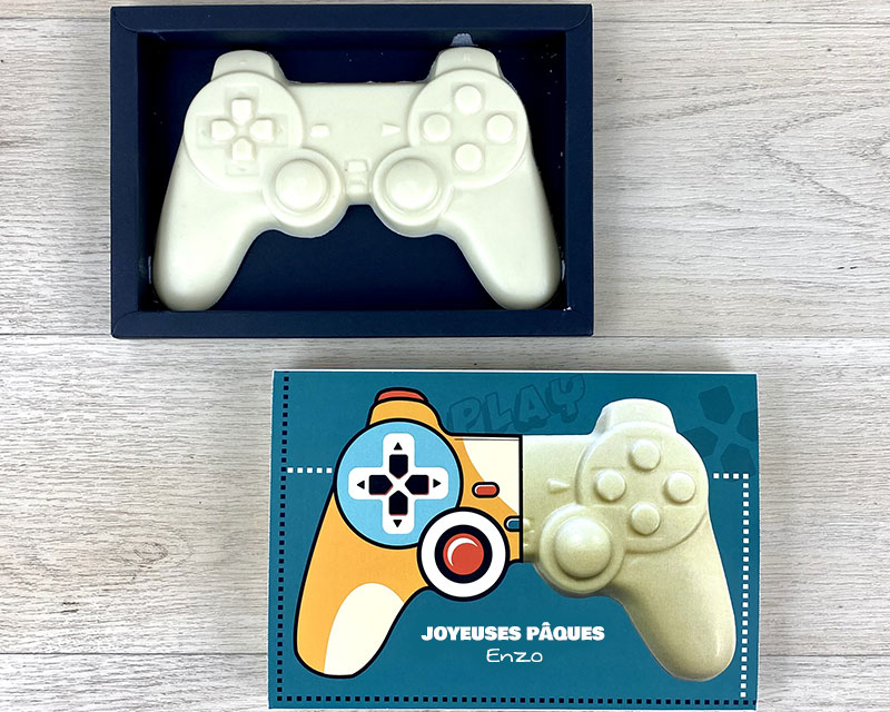 Manette de jeu en chocolat blanc personnalisée