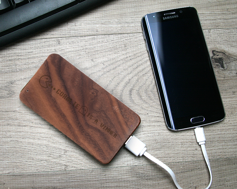 Batterie Externe en bois personnalisable grand format 4000 mAh - Gamer