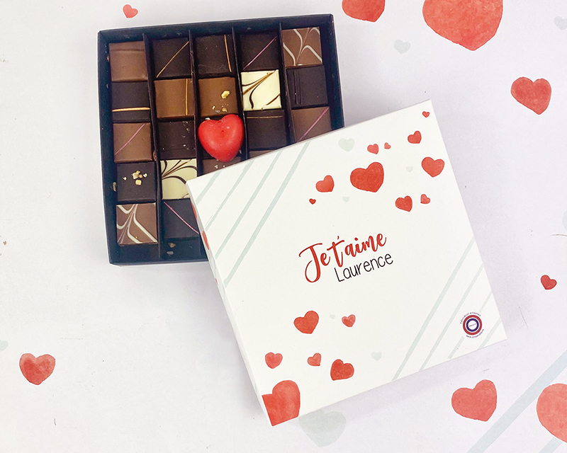 Coffret personnalisé de 25 chocolats - Amour