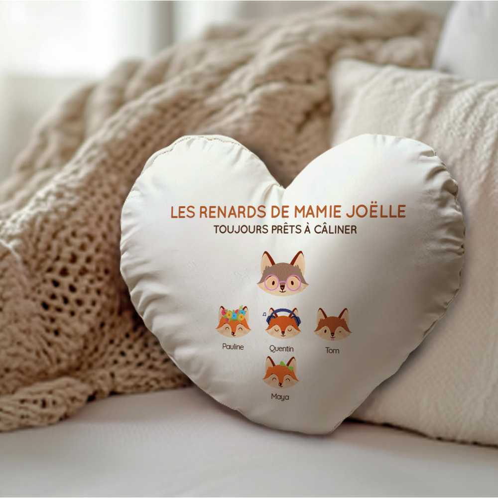 Coussin personnalisé coeur - Mamie Renard et sa meute